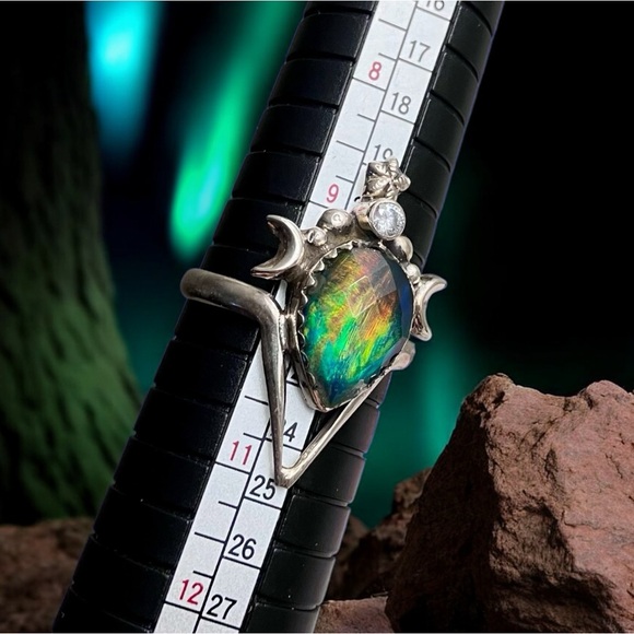 Outstanding Aurora Opal and White Topaz Mystical Moon Ring, SZ 10 - Picture 5 of 5